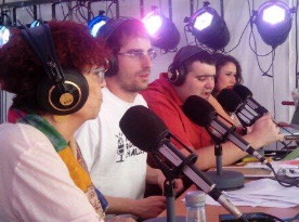 España / La escritora Maruja Torres charla con Carruesco y Brau